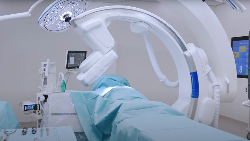 Flexibilidad en el quir&oacute;fano h&iacute;brido: Philips Azurion con FlexArm