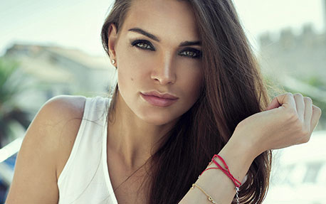 C&oacute;mo planchar el pelo y que dure