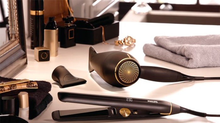 Us&aacute; el cepillo StyleCare Essential Brush img