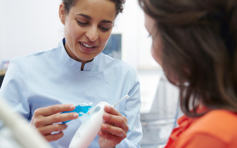 Los mejores consejos para tener unas enc&iacute;as m&aacute;s sanas