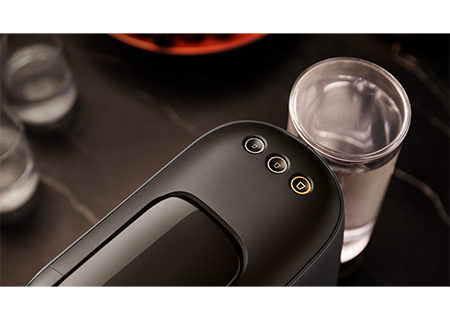 Imagen m&aacute;s cercana de la cafetera de c&aacute;psulas L&rsquo;OR Sublime