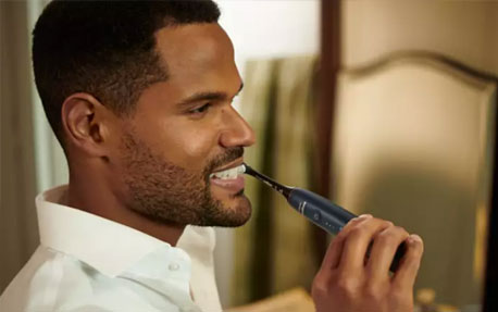 Cómo quitar las manchas de los dientes