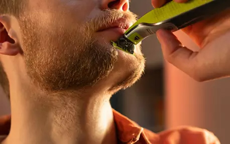 Cómo afeitarse la barba del cuello 