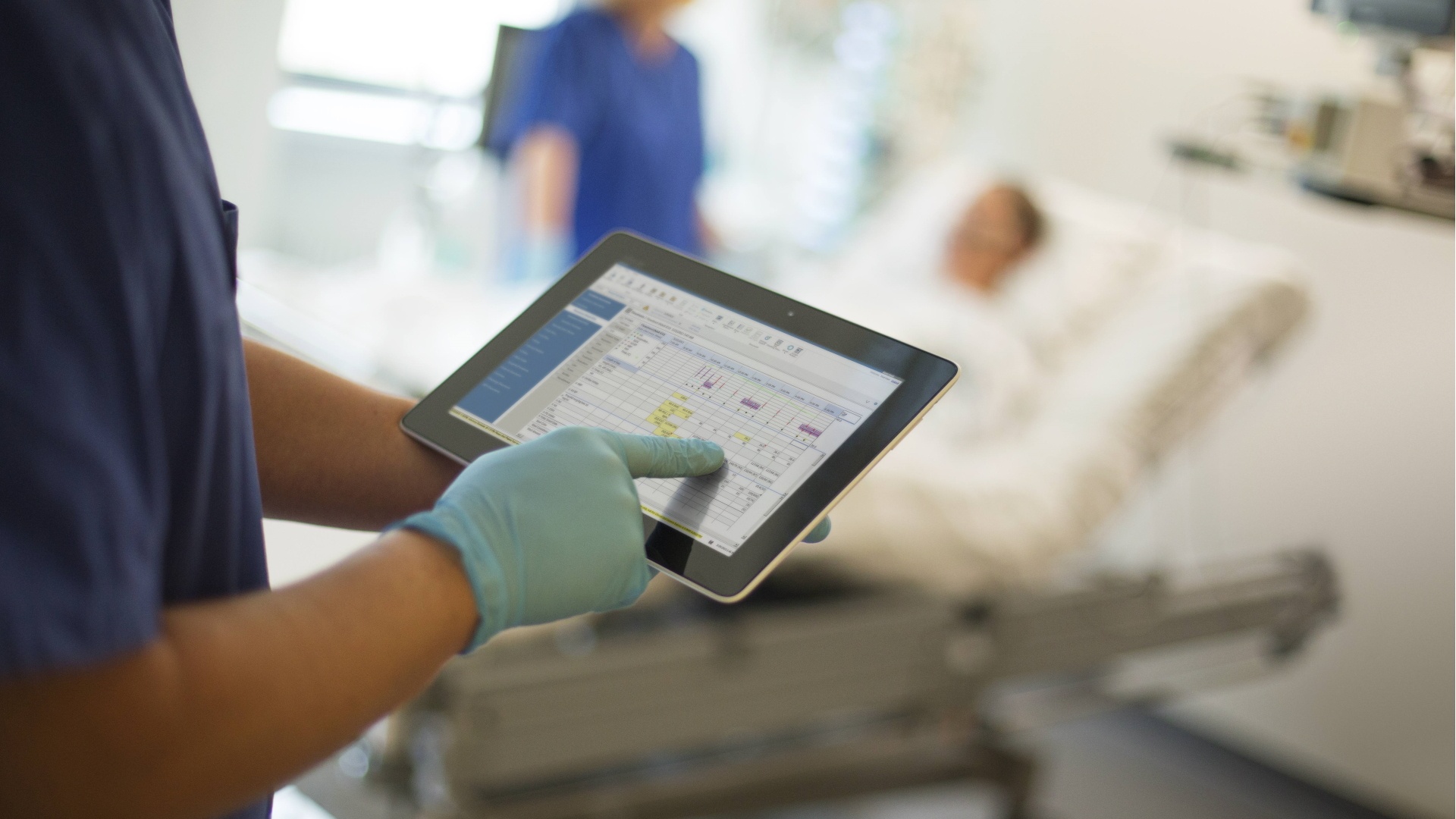 El Dr. Bernardo Valdivieso analiza el futuro de las &aacute;reas de cuidados intensivos (UCI) basados en la conectividad de los datos y la tecnolog&iacute;a