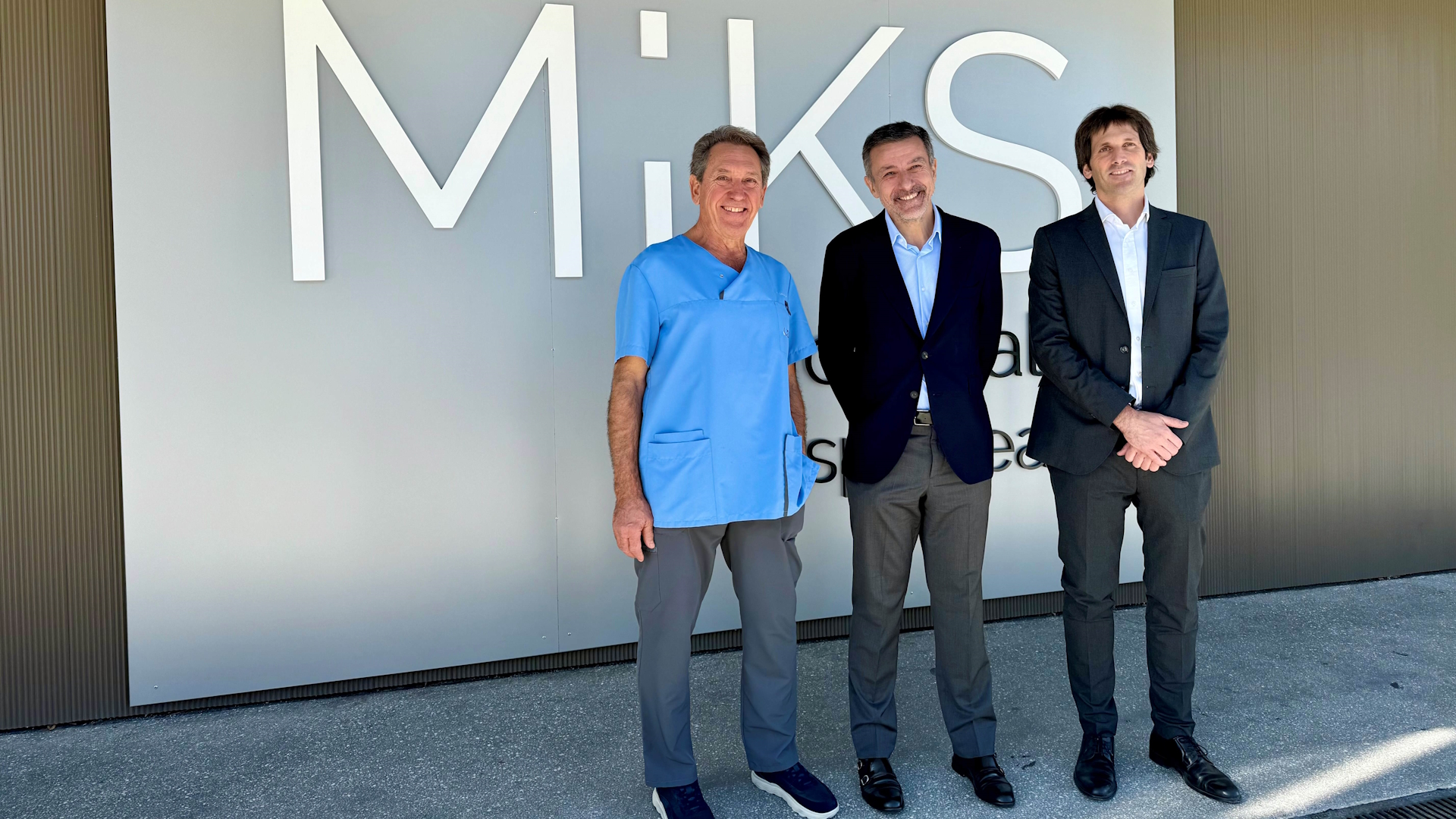Philips y Hospital MiKS firman un acuerdo estrat&eacute;gico para impulsar la innovaci&oacute;n en el tratamiento integral de patolog&iacute;as musculoesquel&eacute;ticas
